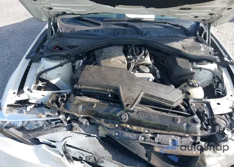 2015 BMW 320 xDrive from USA, damaged, VIN WBA3C3C58FK201605